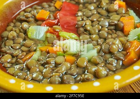 Fakes Soupa - Griechische Lentil-Suppe aus nächster Nähe Stockfoto