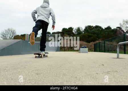 Skateboarding Praxis Freestyle Extreme Sports Skatepark Active Lifestyle Konzept Stockfoto