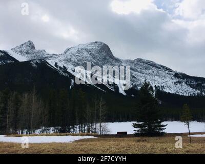 Malerischer Blick auf den majestätischen Kananaskis Provincial Park im Südwesten von Alberta Stockfoto