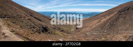Wandern am Ketetahi-Ende des Tongariro National Park, Neuseeland Stockfoto