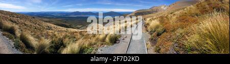 Wandern am Ketetahi-Ende des Tongariro National Park, Neuseeland Stockfoto