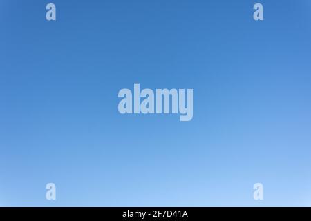 Blue Sky, Surrey, England, Großbritannien Stockfoto