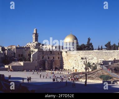 Die westliche (Klagemauer) Mauer und der Felsendom (Qubbat as-Sakhra), Altstadt, Jerusalem, Israel Stockfoto