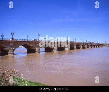 Pont De Pierre, Fluss Garonne, Bordeaux, Gironde, Aquitanien, Frankreich Stockfoto