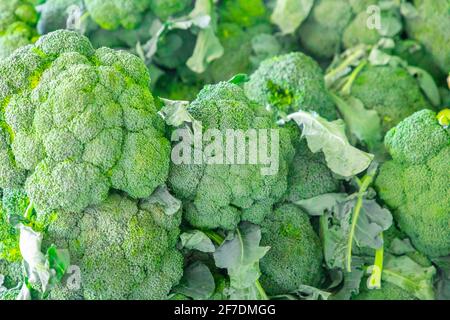 Frisches Gemüse für den Verkauf auf dem türkischen Markt in Antalya, Türkei Stockfoto