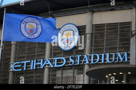 Manchester, Großbritannien. April 2021. Fußball: Champions League, Manchester City - Borussia Dortmund, K.O.-Runde, Viertelfinale, erste Etappe im Etihad Stadium. Außenaufnahme des Stadions. Kredit: Lindsey Parnaby/dpa/Alamy Live Nachrichten Stockfoto