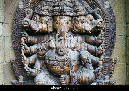 Ganesha, Elephant-headed Hindu god Anbetung Ort aus Holz Stockfoto