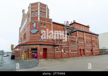 Llandudno, Großbritannien: 18. März 2021: Der Broadway Boulevard Nachtclub Räumlichkeiten waren früher das Grand Theatre. Stockfoto