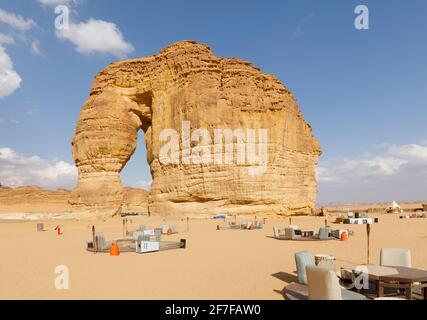 Al Ula, Saudi-Arabien, 19 2020. Februar: Elefantenfelsen, wo das Winterfestival Tantora in Al Ula, Saudi-Arabien, stattfindet Stockfoto