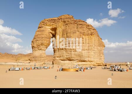 Al Ula, Saudi-Arabien, 19 2020. Februar: Elefantenfelsen, wo das Winterfestival Tantora in Al Ula, Saudi-Arabien, stattfindet Stockfoto