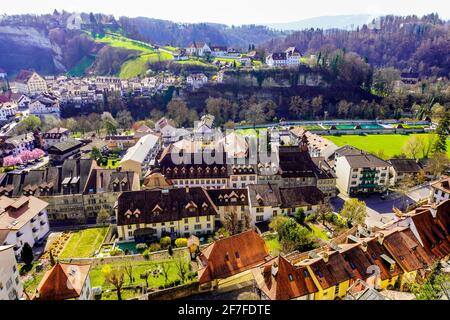 Erhöhte Ansicht des Bezirks Fribourg Auge, Kanton Freiburg, Schweiz. Stockfoto