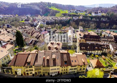 Erhöhte Ansicht des Bezirks Fribourg Auge, Kanton Freiburg, Schweiz. Stockfoto