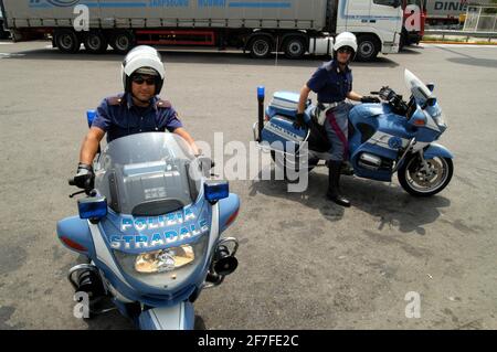 Italienische Straßenpolizei Stockfoto