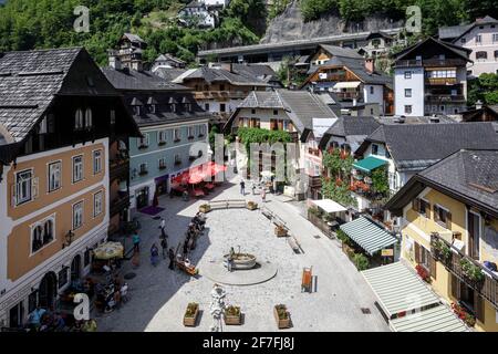 Die kleine Stadt Hallstatt, am Ufer des Hallstatter Sees, UNESCO Weltkulturerbe, Salzkammergut, Österreich, Europa Stockfoto