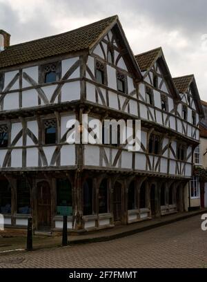 King John's Hunting Lodge, Axbridge, Somerset, Großbritannien. Im Haus der Tudor-Händler aus dem 15. Jahrhundert wurden Holzrahmen aus Wolle mit JetTieflader befestigt Stockfoto