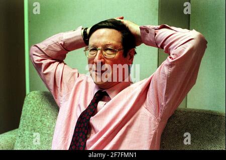 MAX HASTINGS HERAUSGEBER DES EVENING STANDARD NOV 2000 Stockfoto