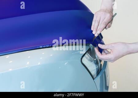 Einfügen von Auto Kohlensäure Kunststoff closeup Stockfoto