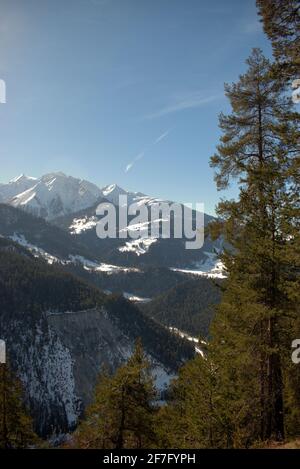 Unglaubliche weiße Berge im Winter bei Flims in Schweiz 20.2.2021 Stockfoto