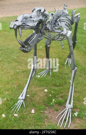 Metallische Paviane im Garten Stockfoto