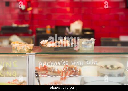 Seafood Take Away Theke Stockfoto