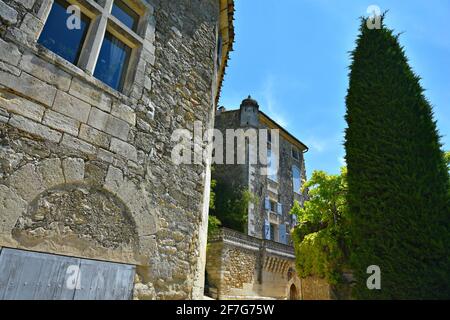 Mittelalterliche Zitadelle Blick in das historische Dorf Ménerbes, Provence-Alpes-Côte d'Azur Vaucluse, Frankreich. Stockfoto