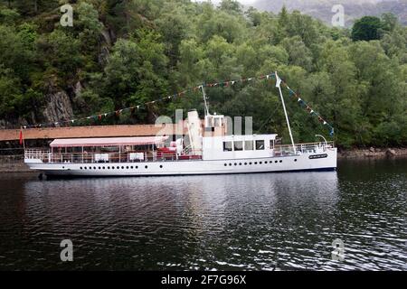 Das historische Dampfschiff, die Sir Walter Scott auf Loch Katrine, Stirlingshire, Schottland. Stockfoto