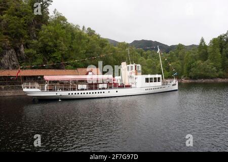 Das historische Dampfschiff, die Sir Walter Scott auf Loch Katrine, Stirlingshire, Schottland. Stockfoto