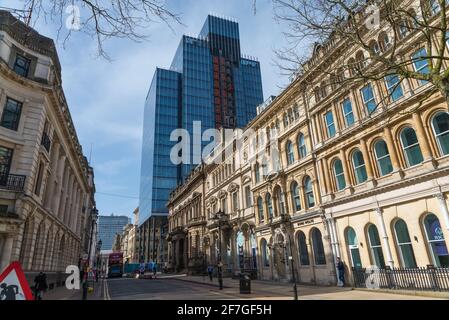 Colmore Row im Zentrum des Geschäftsviertels von Birmingham Stockfoto