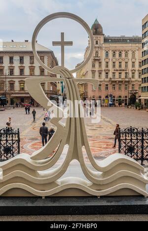 Das Zeichen der IEC 2020, den 52. Internationalen Eucharistischen Kongress vor der St. Stephans Basilika in Budapest, Ungarn Stockfoto
