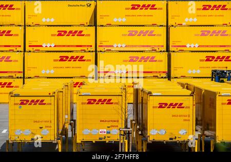 DHL, Deutsche Post, Paketzentrum, Lager für Frachtcontainer, NRW, Deutschland, Stockfoto