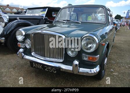 Eine Vanden Plas Princess 1100 aus dem Jahr 1968 wurde auf der Oldtimer-Ausstellung an der englischen Riviera in Paignton, Devon, England, Großbritannien, ausgestellt. Stockfoto