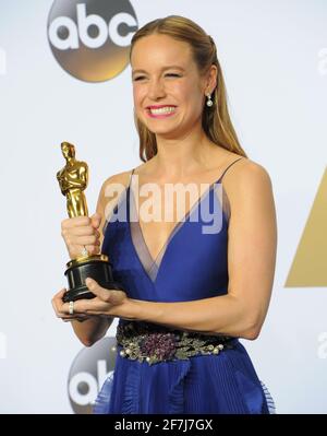 Oscar-Gewinner Brie Larson im Presseraum während der 88. Oscar-Verleihung, den Oscars, die am Sonntag, 28. Februar 2016 im Dolby Theater in Hollywood, Kalifornien, stattfand. Foto von Jennifer Graylock-Graylock.com 917-519-7666 Stockfoto