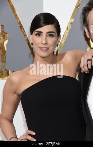 Sarah Silverman kommt zur 88. Oscar-Verleihung, die am Sonntag, den 28. Februar 2016 im Dolby Theater in Hollywood, Kalifornien, stattfindet. Foto von Jennifer Graylock-Graylock.com 917-519-7666 Stockfoto