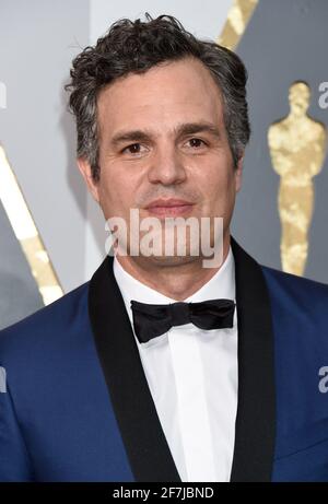 Mark Ruffalo kommt zur 88. Oscar-Verleihung, die am Sonntag, den 28. Februar 2016 im Dolby Theater in Hollywood, Kalifornien, stattfindet. Foto von Jennifer Graylock-Graylock.com 917-519-7666 Stockfoto