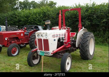 Vintage David Brown Selectamatic 880 Traktor auf der Chagford Agricultural Show Stockfoto