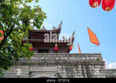 Qingyan Ancient Town ist eine der berühmten antiken Städte in der Provinz Guizhou, China, und ist das beliebteste Touristenziel. Stockfoto