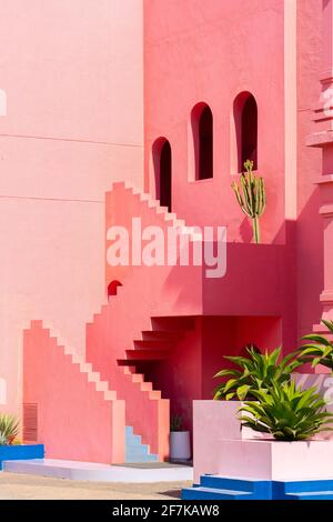 Ein rosa Schloss in Zhengzhou, Provinz Fujian, China. Stockfoto