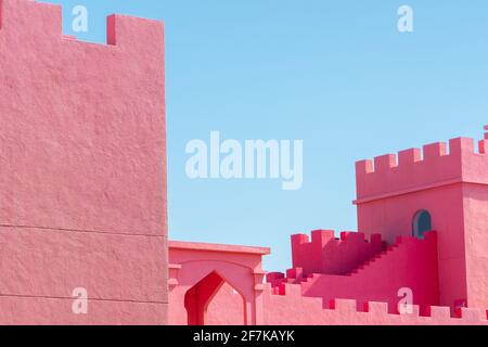 Ein rosa Schloss in Zhengzhou, Provinz Fujian, China. Stockfoto