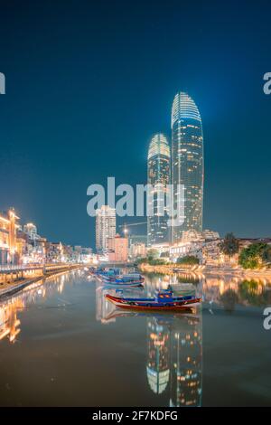 Shapowei, das historische Wahrzeichen in Xiamen, China, bei Nacht. Stockfoto