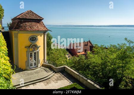 Blick auf den Bodensee vom Neuen Schloss in der Stadt Meersburg, Deutschland Stockfoto