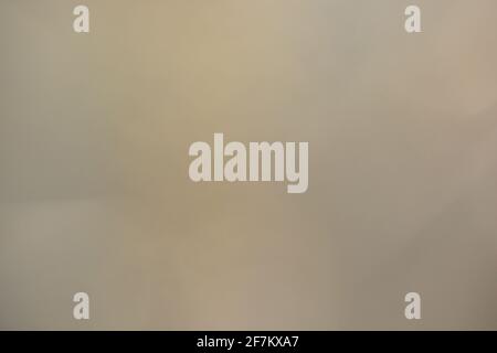 Gradient grauer Hintergrund für Tapeten und Designs, verschwommener abstrakt grauer Gradient pastellheller Hintergrund Stockfoto