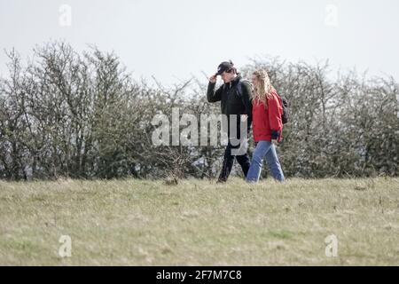 Butser Hill, Petersfield. April 2021. Heute sind es sonnige Intervalle im Süden Englands. Der Blick vom Gipfel des Butser Hill in Petersfield in Hampshire. Kredit: james jagger/Alamy Live Nachrichten Stockfoto