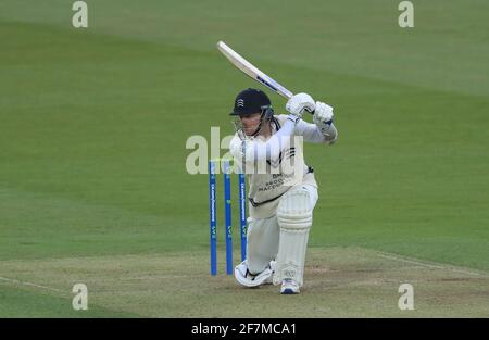 Middleese's Sam Robson trifft während des LV= Insurance County Championship-Spiels im Lord's Cricket Ground, London, vier Läufe. Bilddatum: Donnerstag, 8. April 2021. Stockfoto