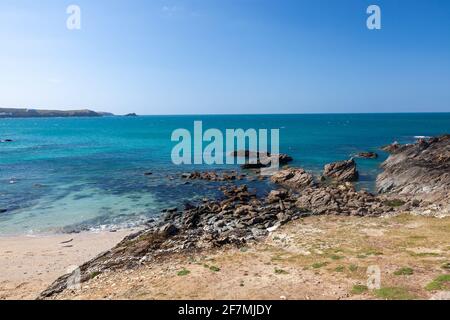 Sonniger Tag mit Blick auf Little Fistral Beach Newquay Cornwall England Stockfoto