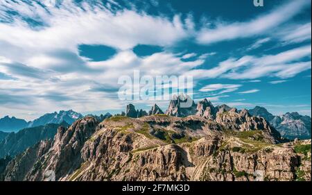 Blick auf die Cadini-Bergkette in den Dolomiten, Italien. Stockfoto