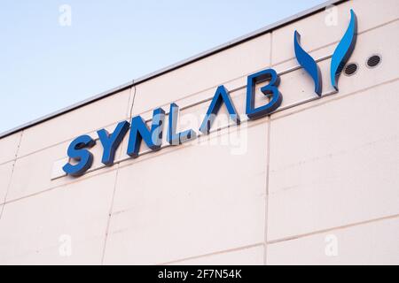 SYNLAB bietet eine umfassende Palette an modernen medizinischen Labordienstleistungen. Medizinische Diagnostik. Stockfoto