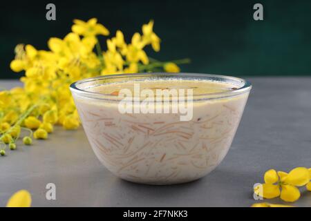 Vermecelli Payasam oder Kheer, südindisches süßes Hauptgericht zubereitet Bei besonderen Anlässen mit Vermicelli, Milch, Zucker und trockenen Nüssen und Wunderschön ar Stockfoto