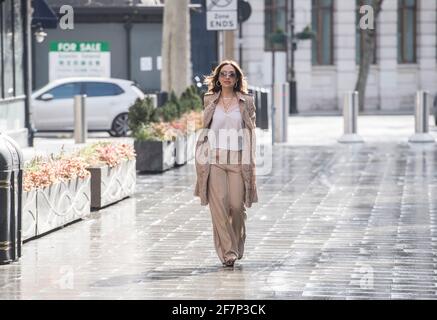 Myleene Klass sah bei Global Radio in London ankommen. Bilddatum: Freitag, 9. April 2021. Stockfoto