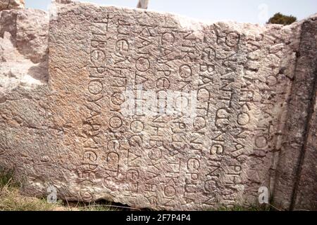 Steininschrift aus der Römerzeit. Stockfoto