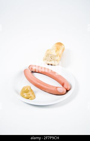 Frankforter Wurst mit Brot und Senf Stockfoto